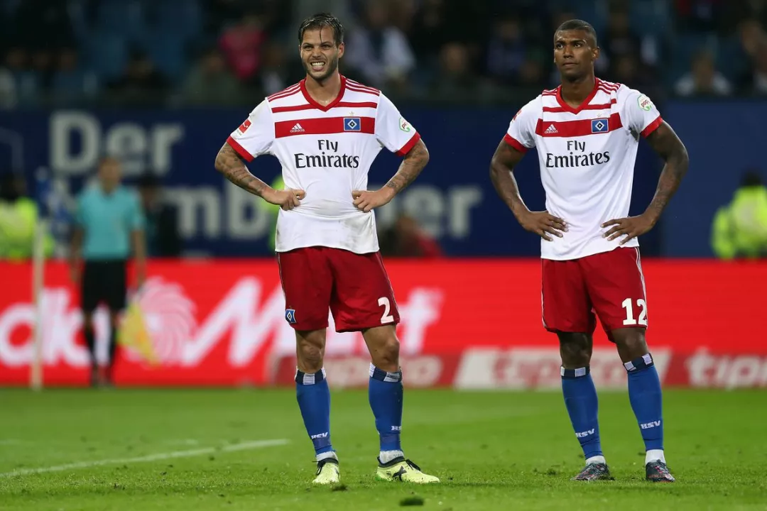 包含汉堡球员间争吵事件曝光，俱乐部回应的词条