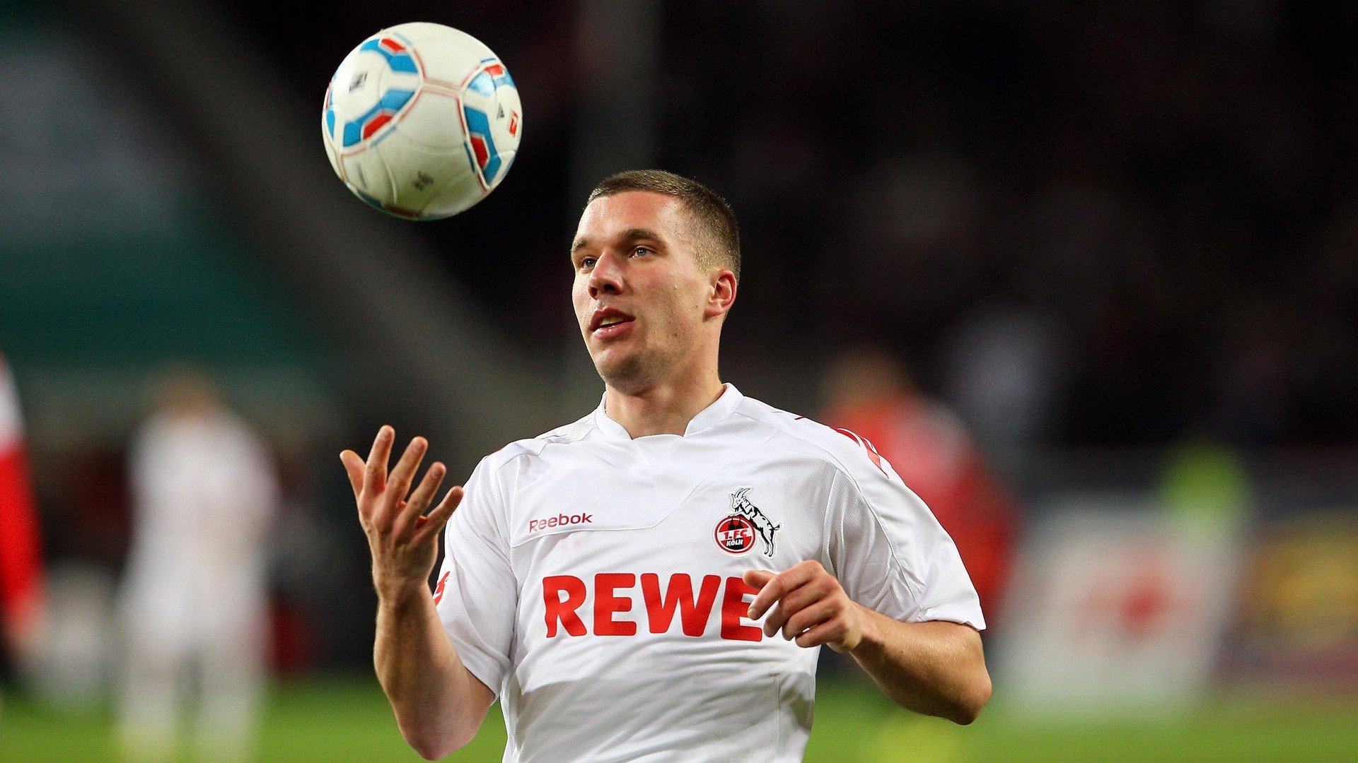 乌克兰力克牙买加，皮克成为关键先生，一场跨越洲际的足球对话